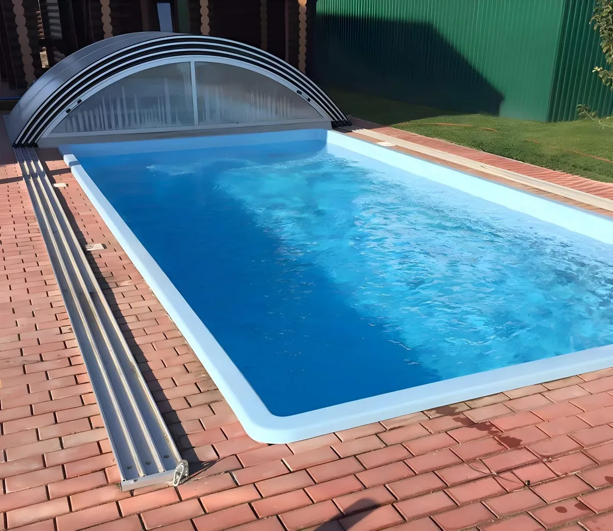 Laguna 7 — вечернее освещение в Вологде